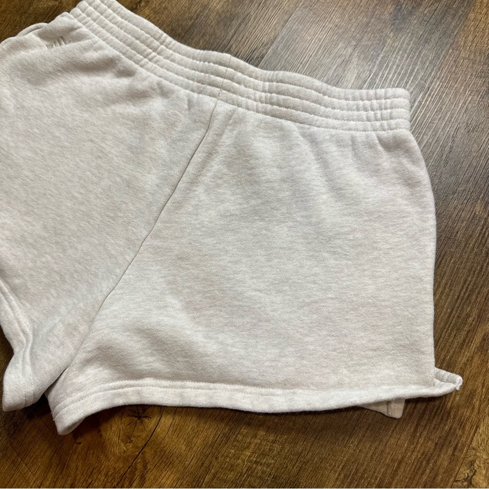 Aritzia TNA Cozy Sweat Fleece Perfect Micro Shorts Sz Small Heather - Picture 6 of 13